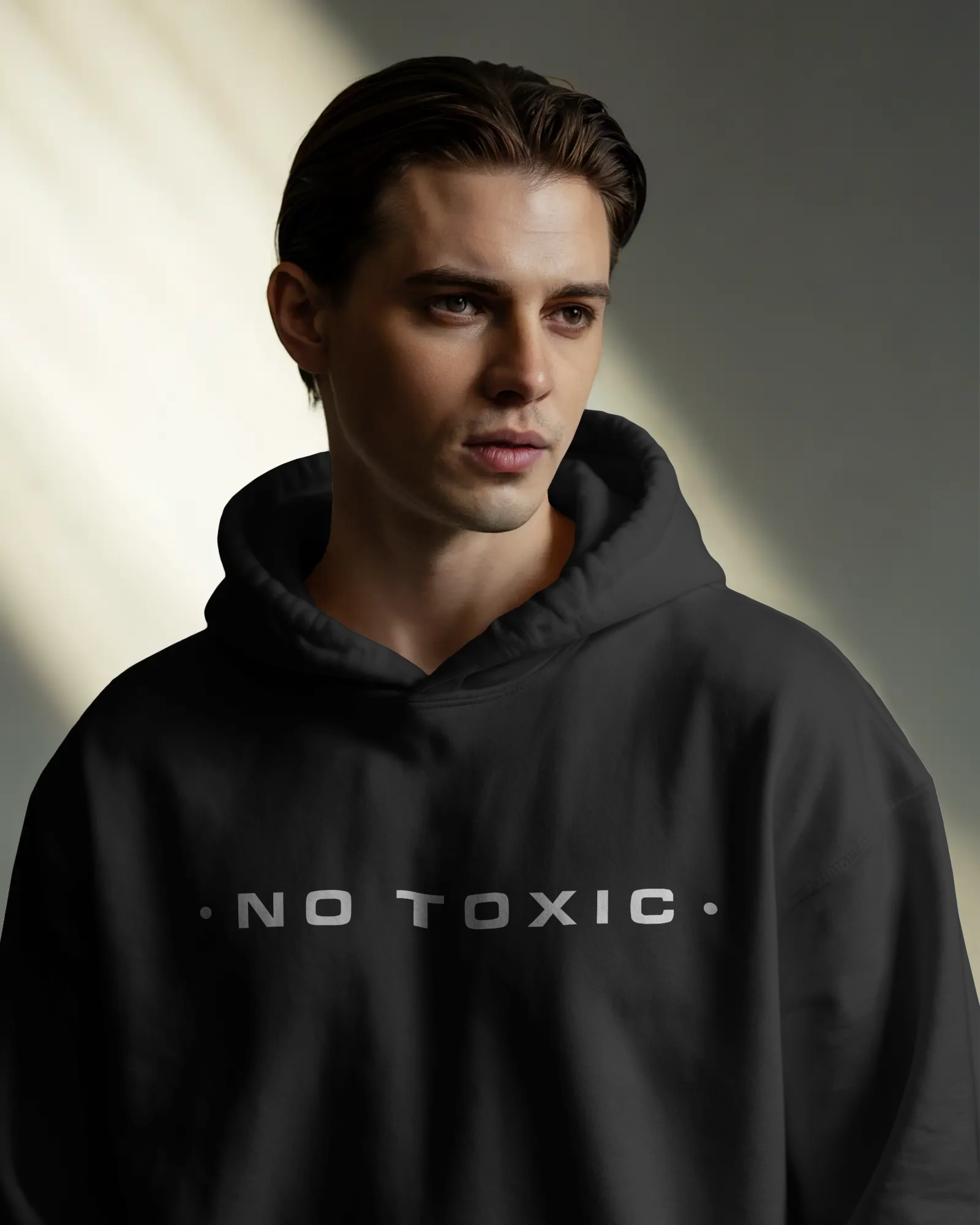 NO TOXIC Oversize Hoodie (Black)